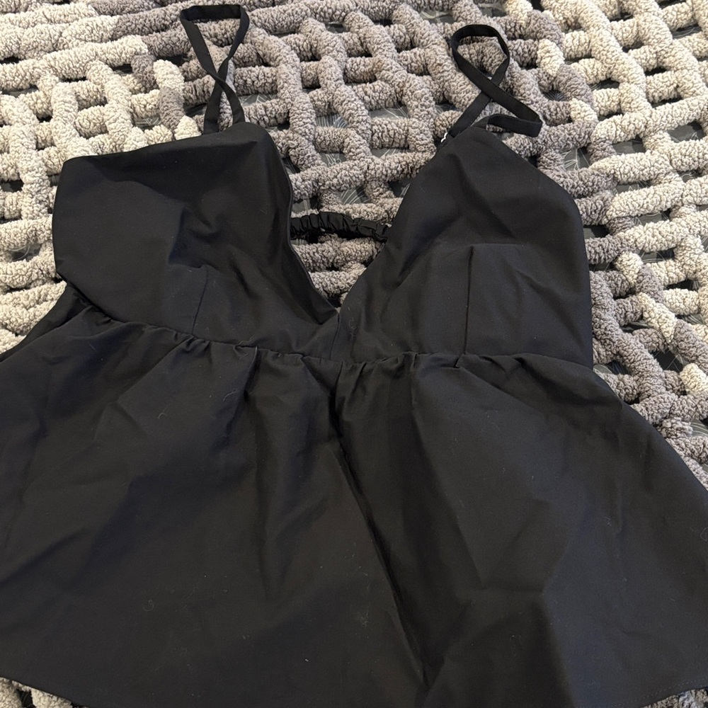 Abercrombie & Fitch Black Crop Top